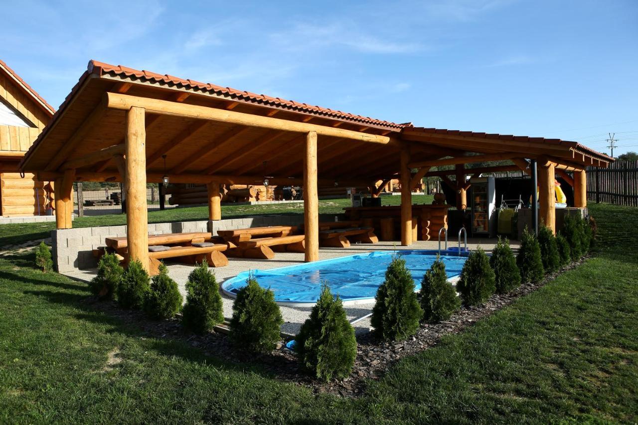 Villa Na Samote Ve Srubu Pilsen Exterior foto
